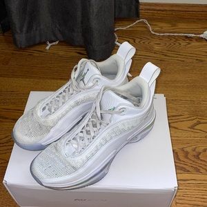 Jordan 36 low (Iridescent)